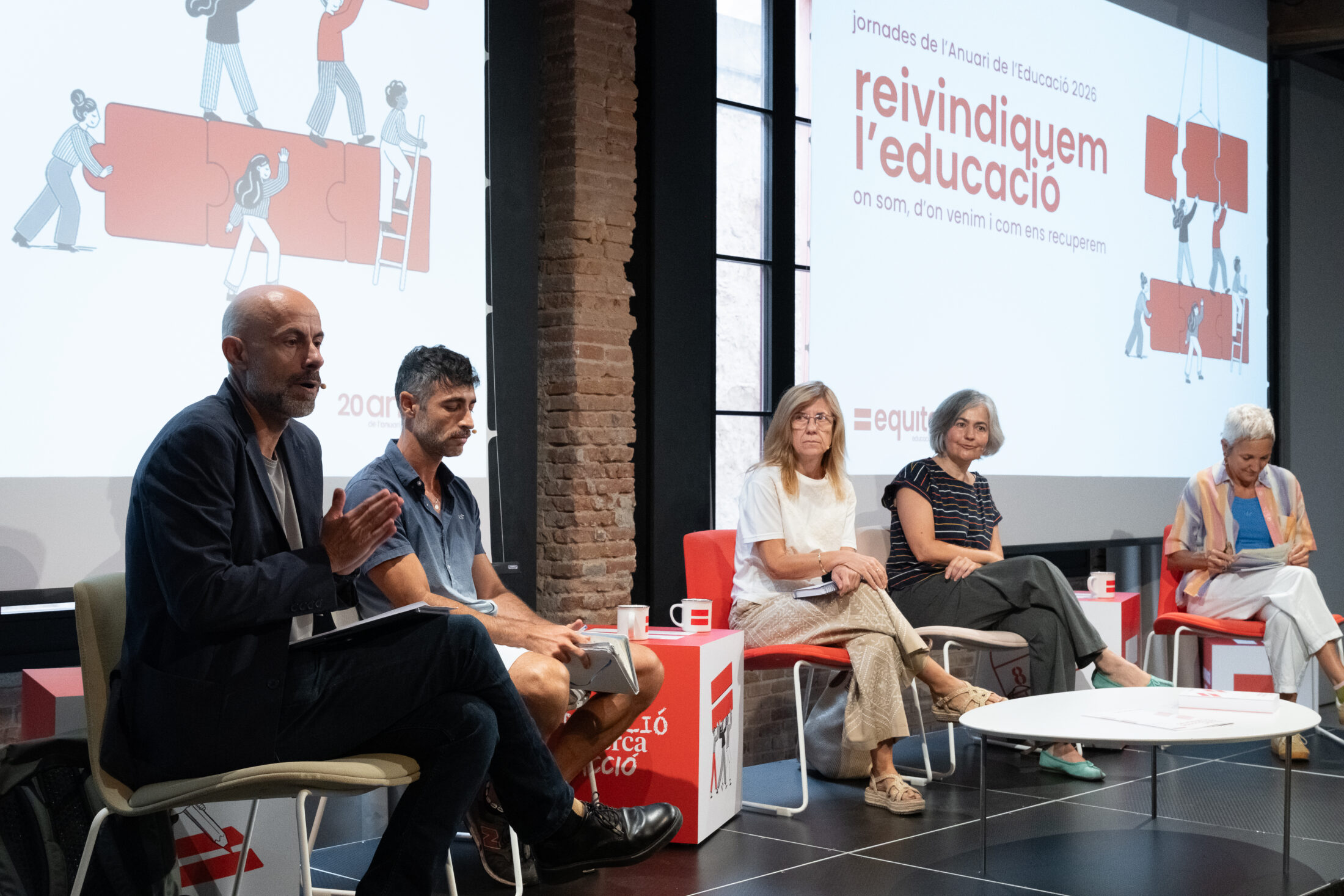 Jornades reivindiquem l'educació. Avaluació vs burocràcia.