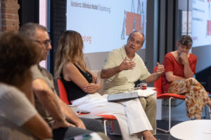 Reivindiquem l'educació. Nadal, Joan Domènech. Està en perill l'educació pública universal?